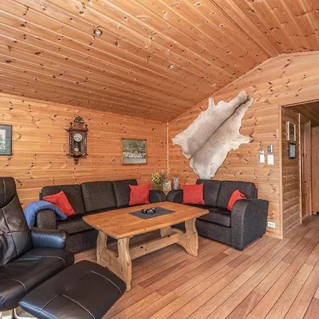 3 Bedroom Cozy In Oydegard Aspa