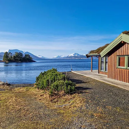 3 Bedroom Beautiful In Oydegard *