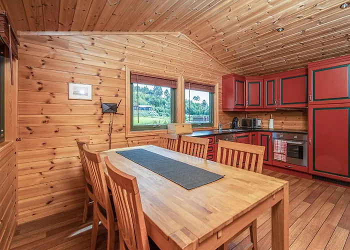 3 Bedroom Beautiful In Oydegard 度假居