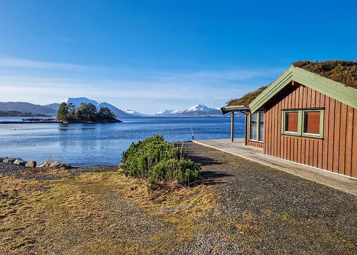 3 Bedroom Beautiful In Oydegard *