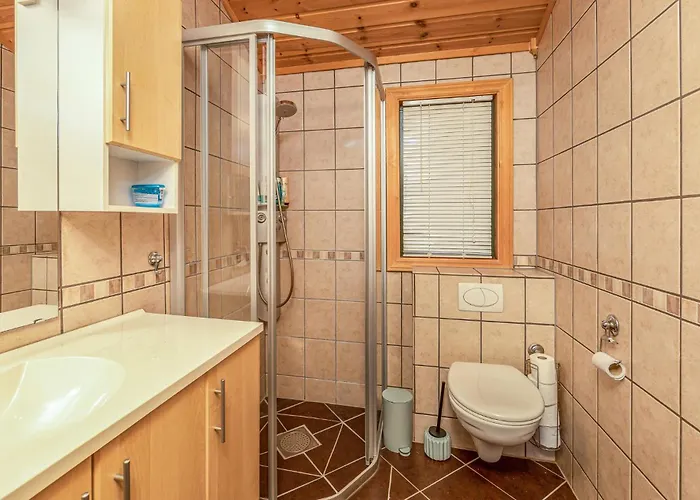 3 Bedroom Beautiful In Oydegard Aspa